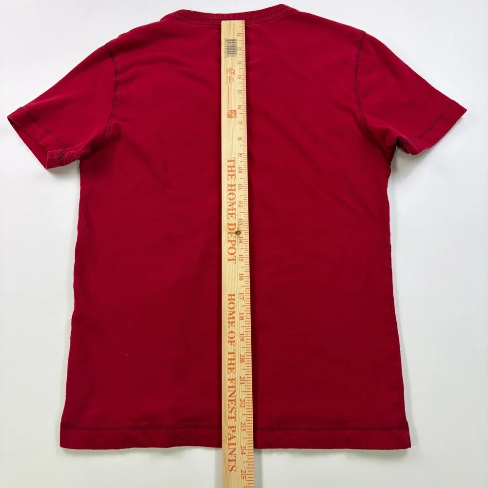 Y2K Aeropostale V-Neck Graphic T-Shirt Mens XS Red Aero NY Applique Cotton Tee